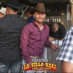 Meet your Posher, Luis